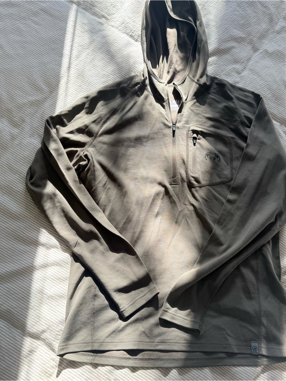 NWOT Kuiu merino shirt